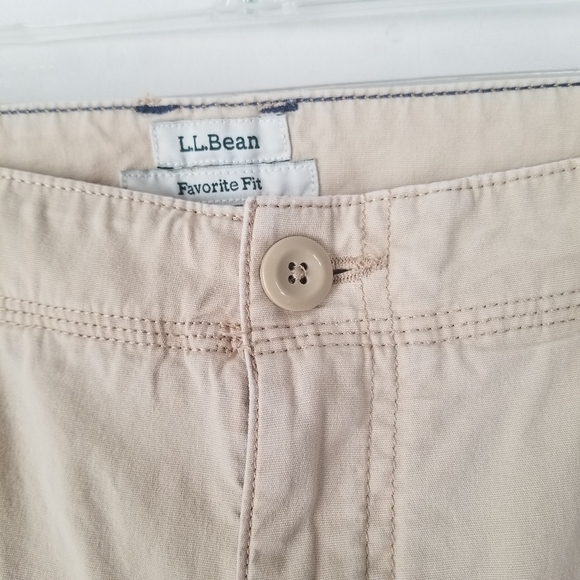 L.L. Bean Favorite Fit Stretch Comfort Khaki Pants Straight Leg Size 14 - Picture 2 of 13